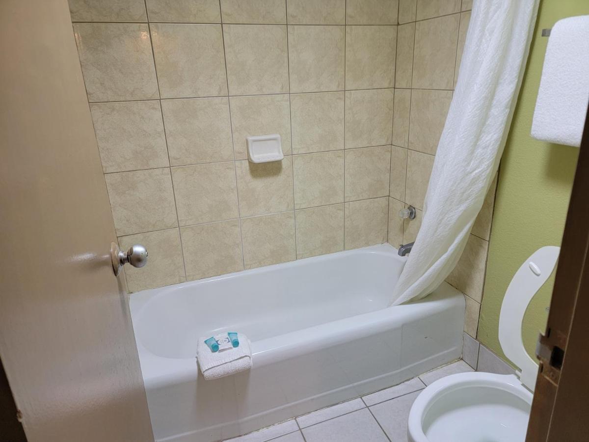 Studio 9 Inn & Suites Decatur Ngoại thất bức ảnh
